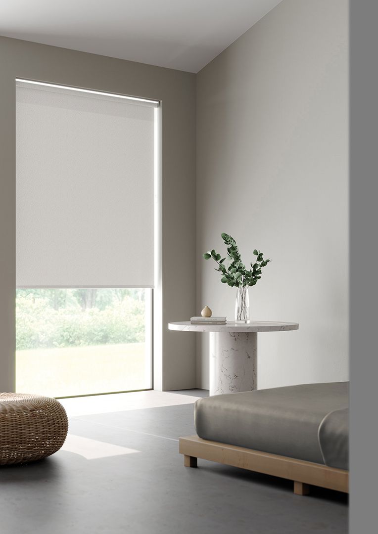 ROLLER BLIND